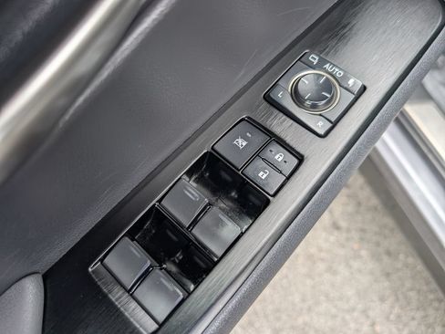 Used 2019 Lexus UX 250h w/ Accessory Package 2 AWD/4WD image 16