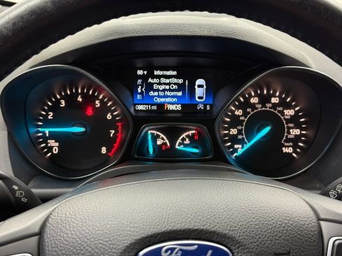 Used 2018 Ford Escape SEL image 15