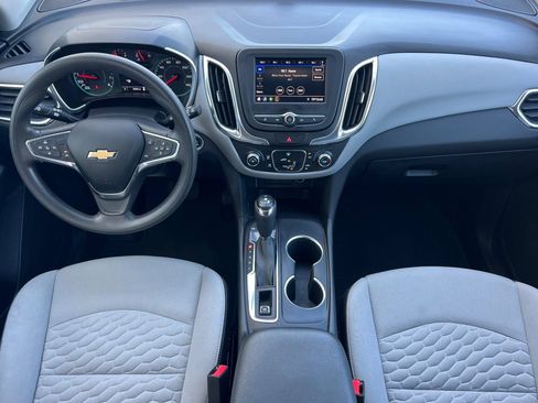 Used 2021 Chevrolet Equinox LS w/ LPO, Blackout Package AWD/4WD image 10