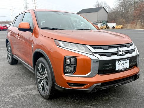 New 2025 Mitsubishi Outlander Sport ES image 1