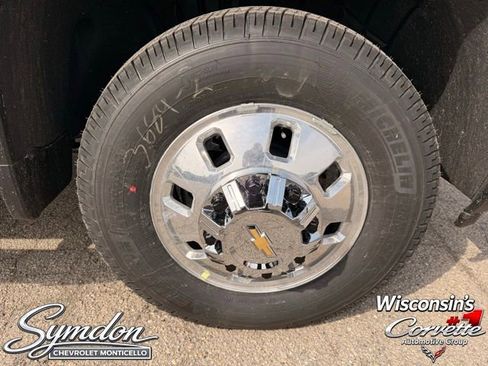 New 2026 Chevrolet Silverado 3500 High Country w/ High Country Premium Package AWD/4WD image 14
