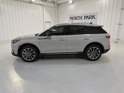 Used 2023 Lincoln Corsair FWD w/ Equipment Group 101A image 2