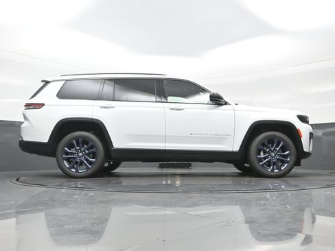 New 2026 Jeep Grand Cherokee L Limited AWD/4WD image 20