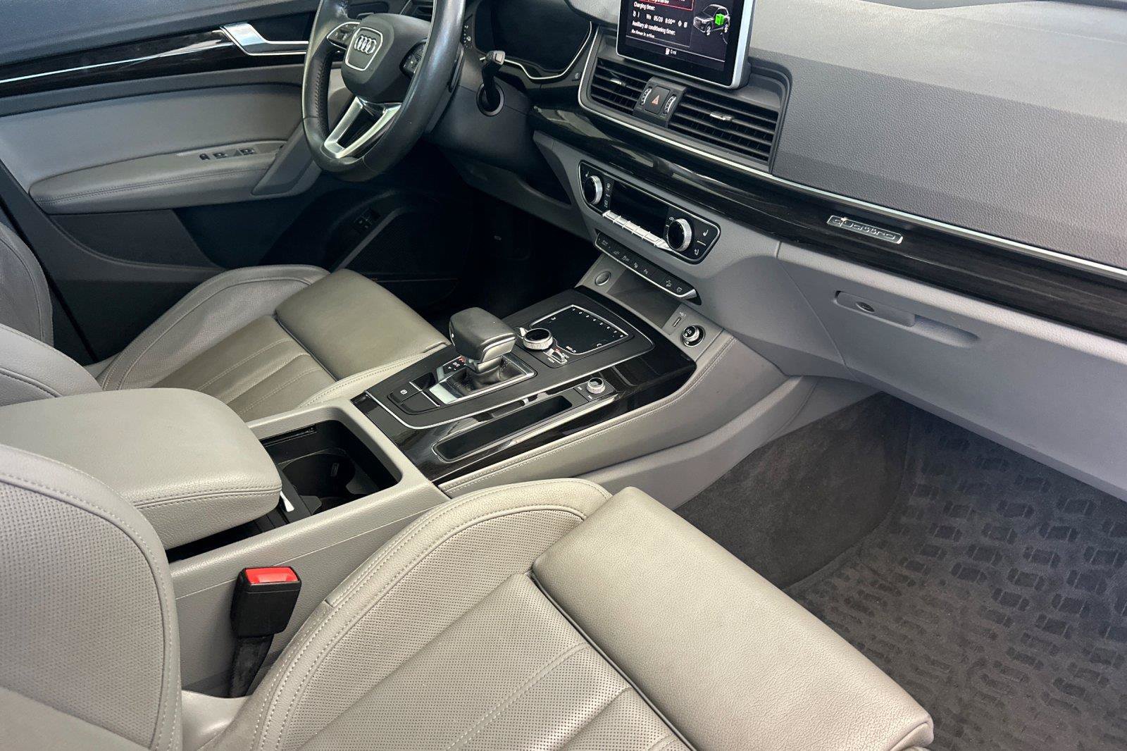 Used 2020 Audi Q5 e Prestige w/ Prestige Package AWD/4WD image 15