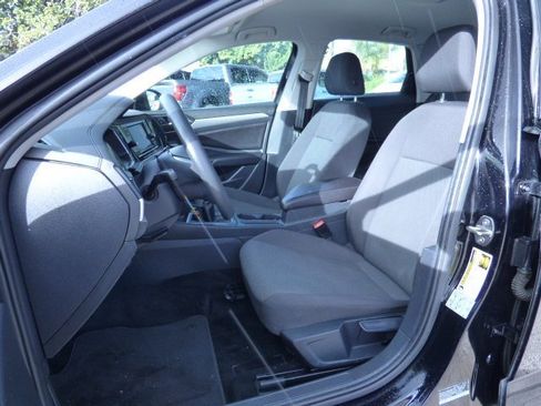 Used 2019 Volkswagen Jetta S image 23