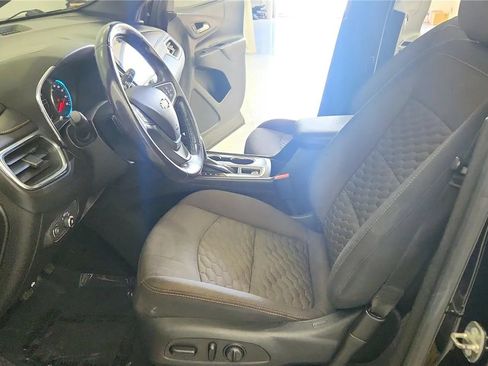 Used 2018 Chevrolet Equinox LT FWD image 23