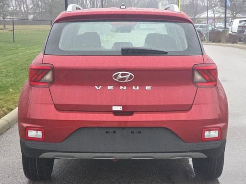 New 2026 Hyundai Venue SEL image 22