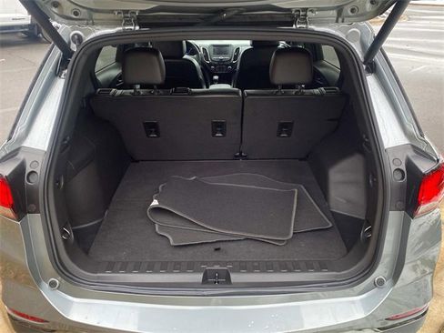 Used 2023 Chevrolet Equinox RS image 29