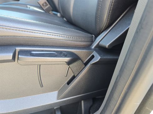 Used 2022 Ford Transit Connect XL image 15