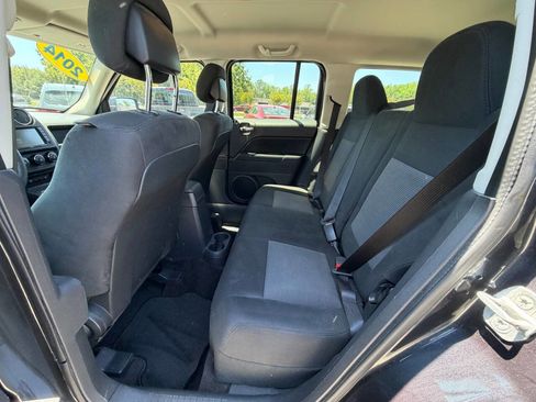 Used 2014 Jeep Patriot Latitude AWD/4WD image 77