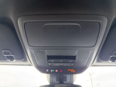 New 2026 Chevrolet Equinox LT w/ Convenience Package II image 21