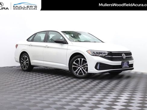 Used 2024 Volkswagen Jetta Sport FWD image 1