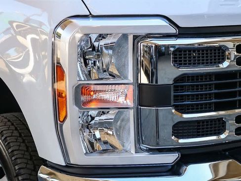 New 2026 Ford F350 XL w/ XL Chrome Package image 4