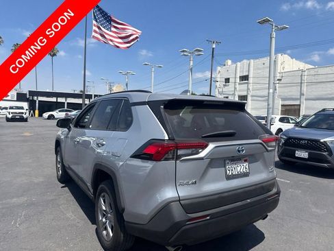 Used 2022 Toyota RAV4 XLE AWD/4WD image 7