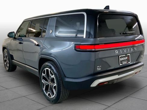 Used 2025 Rivian R1S Adventure AWD/4WD image 11