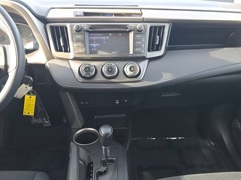 Used 2015 Toyota RAV4 LE FWD image 15