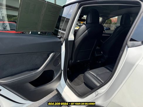 Used 2022 Tesla Model Y Performance AWD/4WD image 23