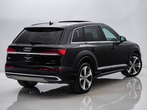 Used 2022 Audi Q7 3.0T Premium Plus w/ Premium Plus Package AWD/4WD image 11