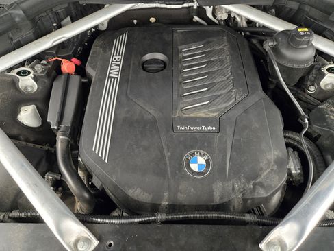 Used 2019 BMW X7 xDrive40i w/ Cold Weather Package AWD/4WD image 37