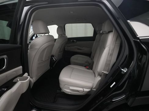 Used 2022 Kia Sorento SX AWD/4WD image 16