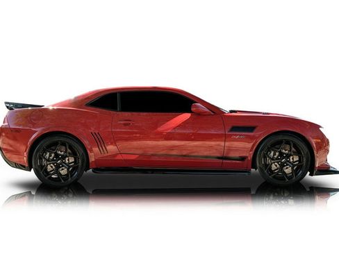 Used 2015 Chevrolet Camaro Z/28 RWD image 2