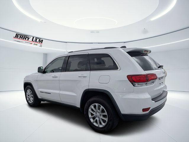Certified 2021 Jeep Grand Cherokee Laredo RWD image 5