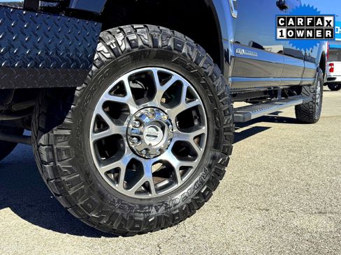 Used 2021 Ford F250 Lariat w/ Lariat Value Package image 2