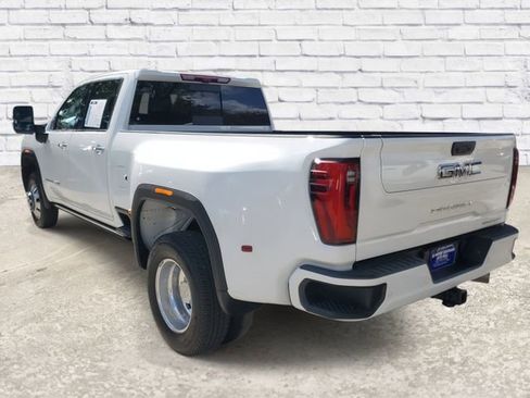 Certified 2024 GMC Sierra 3500 Denali Ultimate image 2
