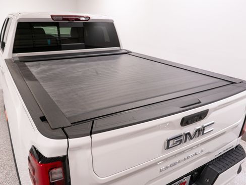 Used 2025 GMC Sierra 2500 Denali Ultimate AWD/4WD image 11