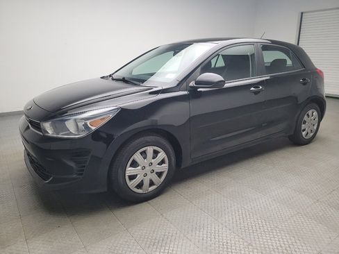 Used 2021 Kia Rio S image 2