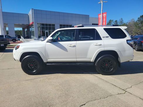 Used 2018 Toyota 4Runner TRD Pro image 2