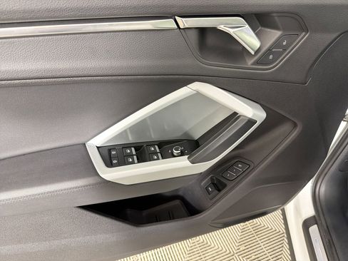 Used 2023 Audi Q3 2.0T Premium image 13