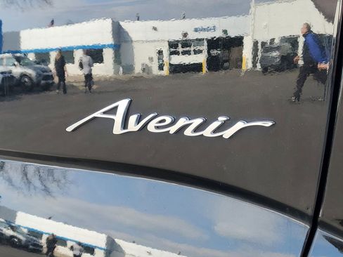 Certified 2023 Buick Enclave Avenir image 40