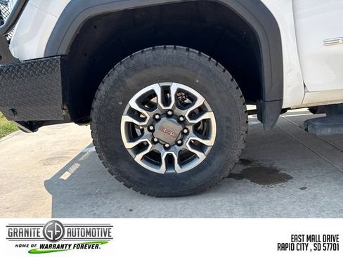 Used 2021 GMC Sierra 3500 SLE w/ SLE Convenience Package AWD/4WD image 24