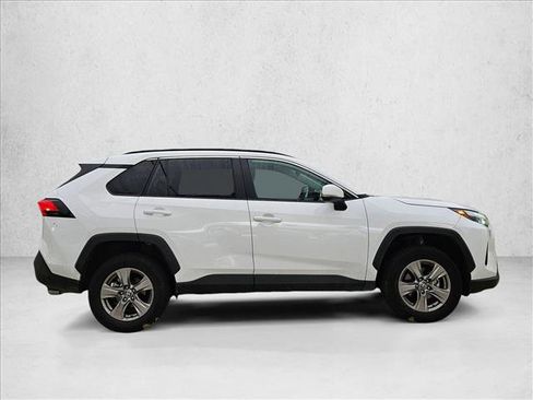 Used 2024 Toyota RAV4 XLE image 4