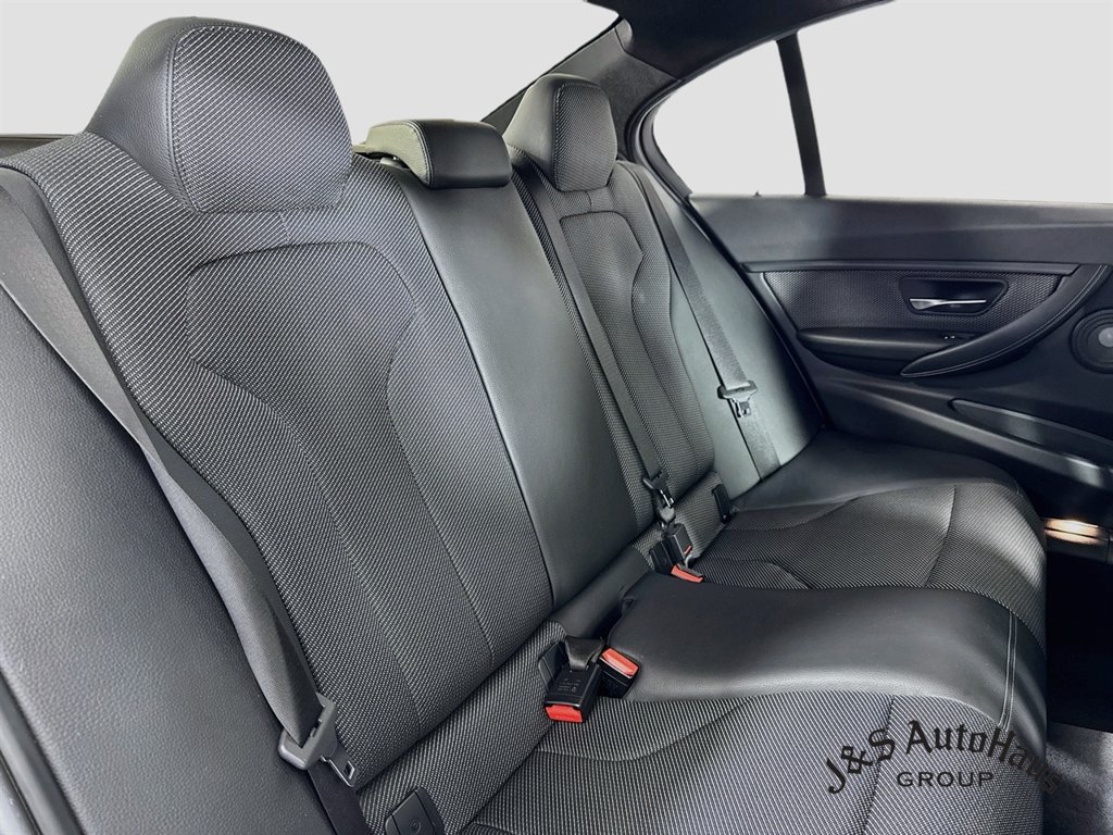 Used 2017 BMW M3 RWD image 35
