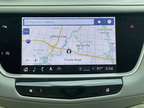 Certified 2023 Cadillac XT5 Premium Luxury w/ LPO, Floor Liner Package AWD/4WD image 22