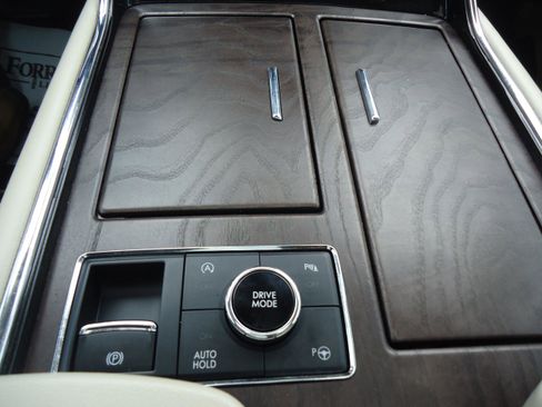 Used 2021 Lincoln Navigator Reserve image 25