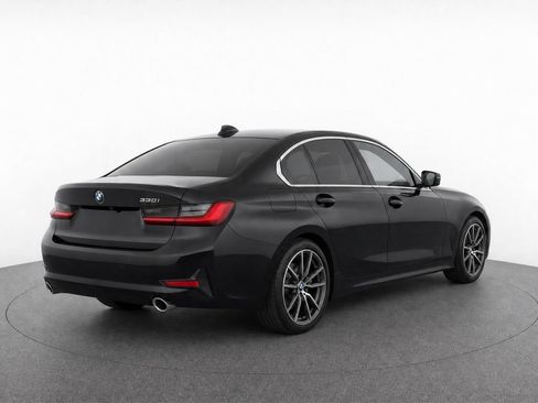 Used 2021 BMW 330i Sedan w/ Premium Package RWD image 3
