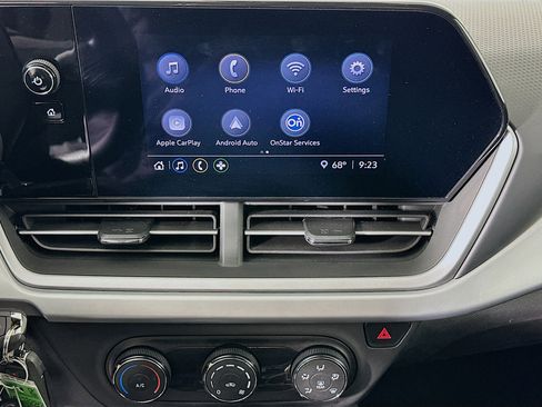 Used 2025 Chevrolet Trax LS image 23