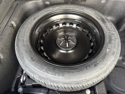 Certified 2026 Mercedes-Benz GLE 450 4MATIC image 41