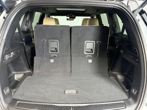 Certified 2025 Jeep Grand Cherokee L Limited w/ Luxury Tech Group II RWD image 27