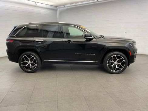 Certified 2022 Jeep Grand Cherokee Summit AWD/4WD image 3