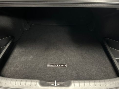 Used 2025 Hyundai Elantra SEL w/ Cargo Package FWD image 22