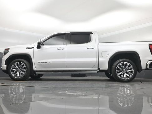 Used 2024 GMC Sierra 1500 Denali w/ Denali Reserve Package AWD/4WD image 15