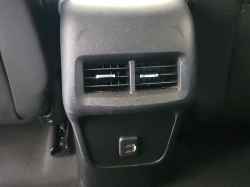 Used 2020 Chevrolet Equinox LS w/ LS Convenience Package image 28