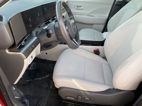 Used 2025 Hyundai Kona SEL image 10