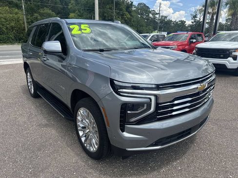 Used 2025 Chevrolet Tahoe LT w/ Comfort Package RWD image 10