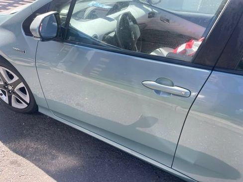 Used 2016 Toyota Prius Four Touring w/ Premium Convenience Package FWD image 9