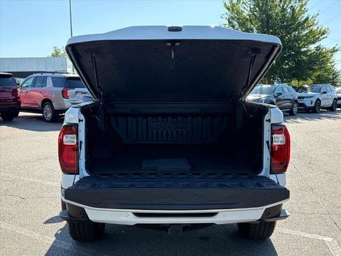 Certified 2025 GMC Canyon Denali AWD/4WD image 23